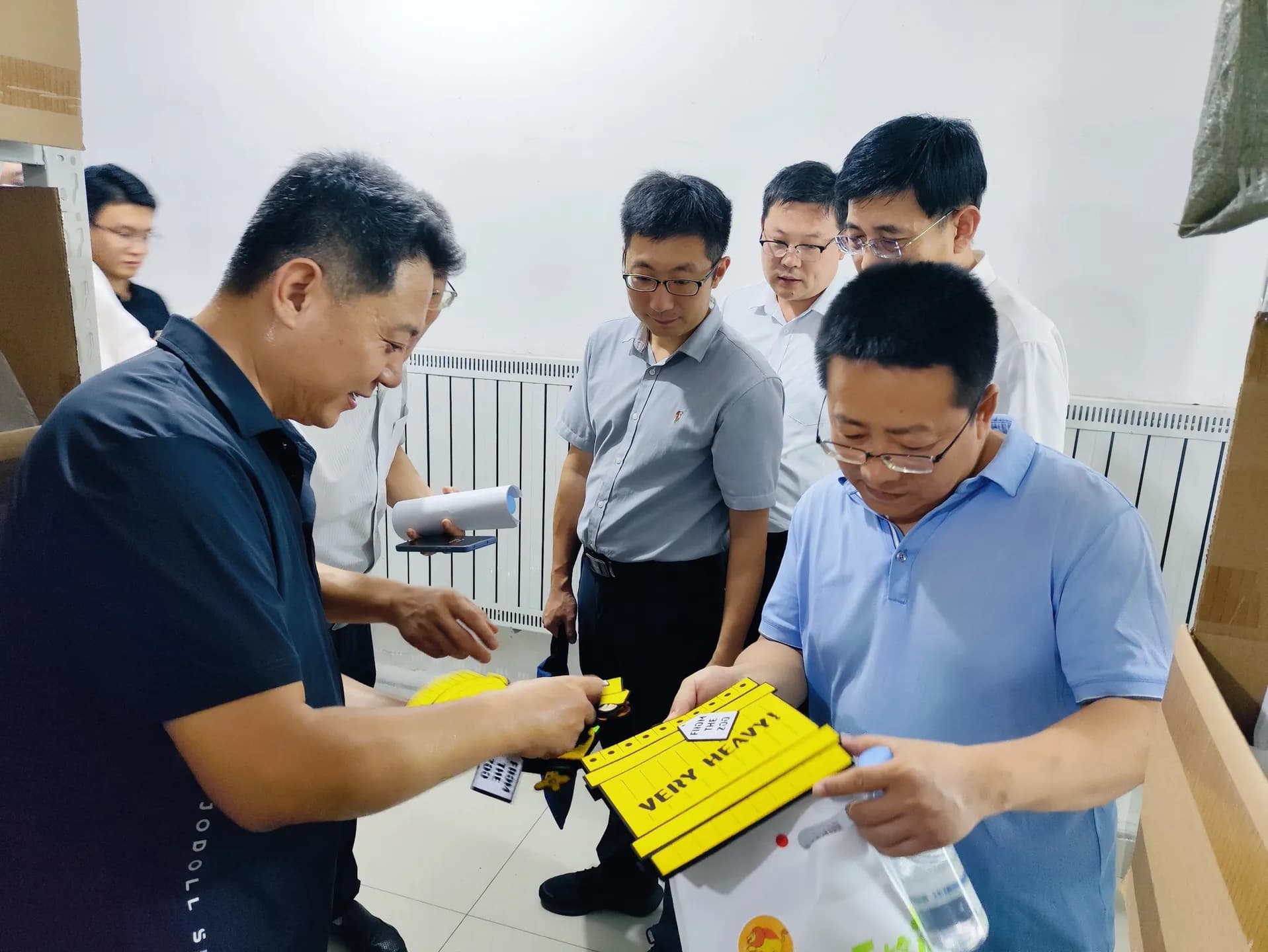 市领导莅临视察 为公司发展把脉支招图片 6